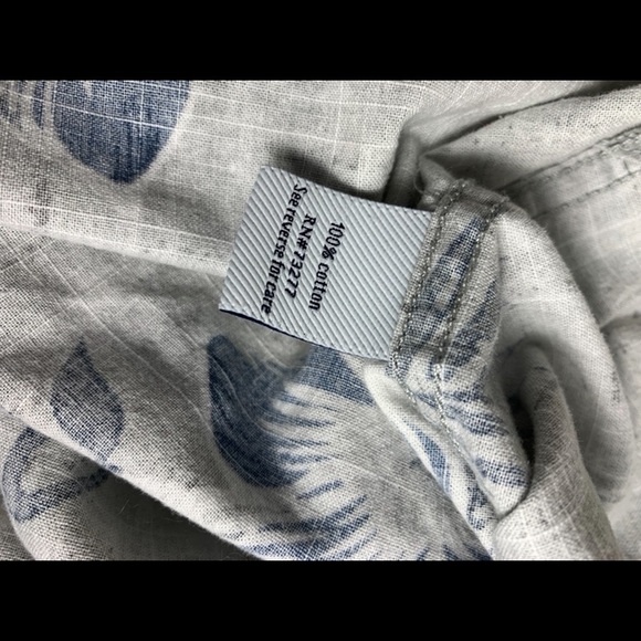 Croft and Barrow Hawaiian Shirt - Picture 3 of 4